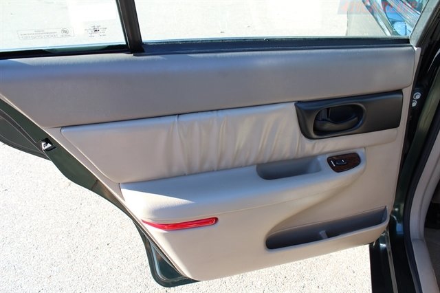 Used 2003 Buick Regal LS w/ LS Luxury Plus Package image 21