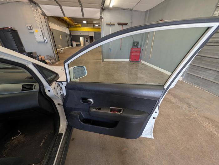 Used 2012 Nissan Versa 1.8 S w/ Plus Pkg FWD image 29