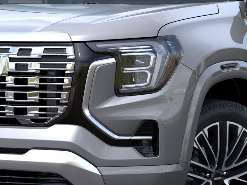 New 2026 GMC Terrain Denali w/ LPO, Floor Liner Package image 10