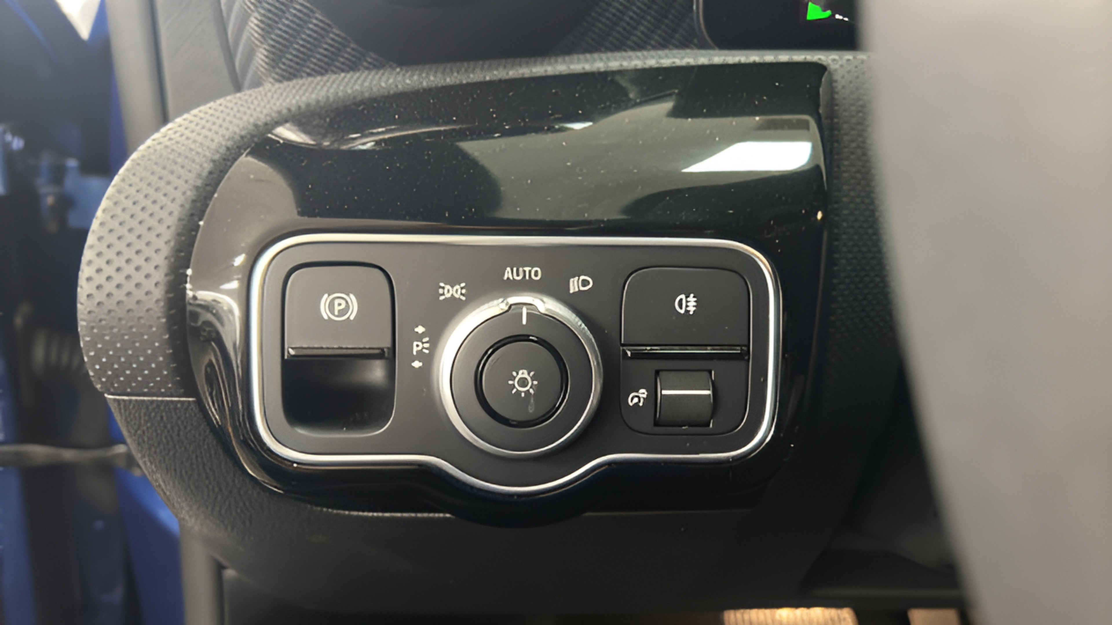 Certified 2026 Mercedes-Benz CLA 250 4MATIC image 17