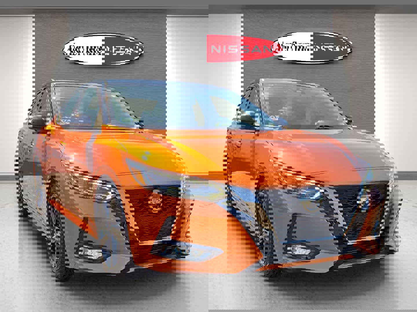 Used 2023 Nissan Sentra SR w/ SR Premium Package image 2