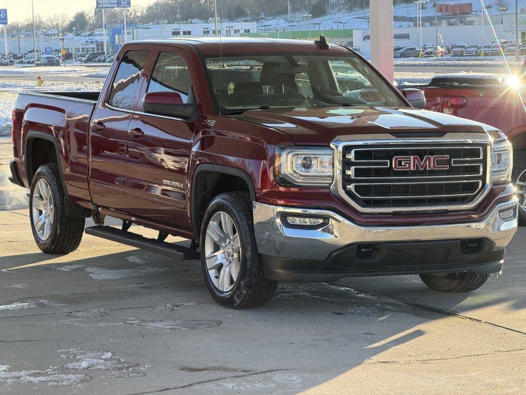 Used 2019 GMC Sierra 1500 SLE w/ SLE Value Package AWD/4WD image 4