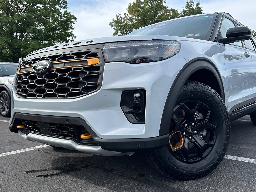 New 2026 Ford Explorer Tremor w/ Tremor Ultimate Package AWD/4WD image 38