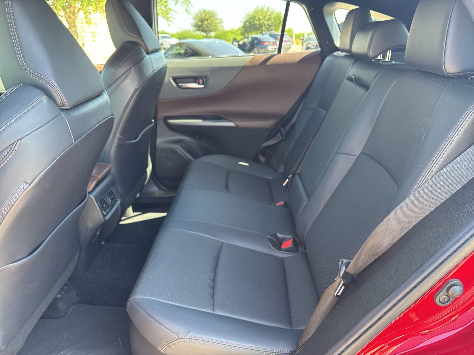Used 2021 Toyota Venza XLE w/ Softex Package AWD/4WD image 11