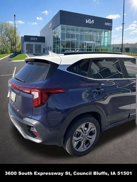 Used 2024 Kia Seltos S FWD image 16