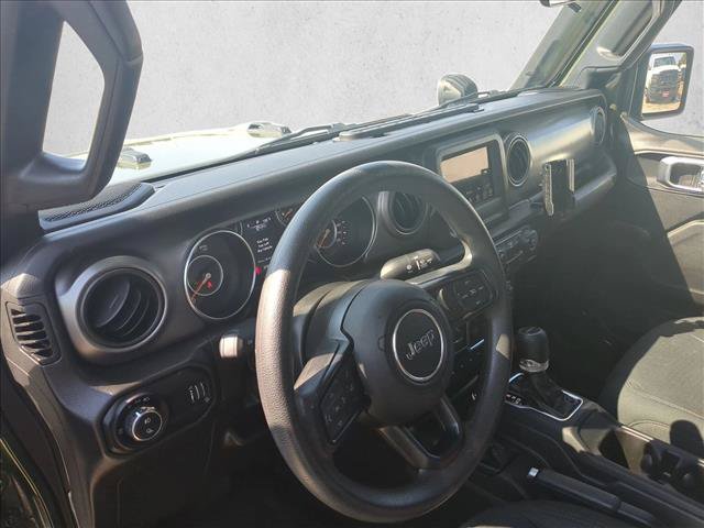 Used 2023 Jeep Gladiator Sport AWD/4WD image 10