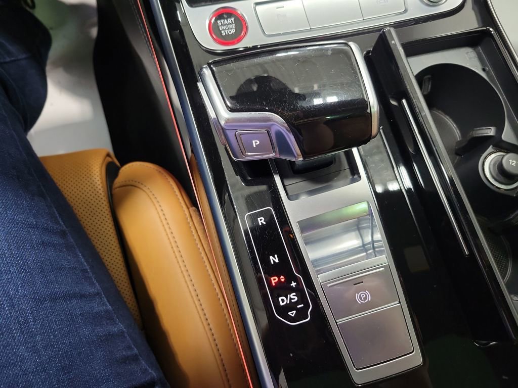 Used 2022 Audi S8 image 50