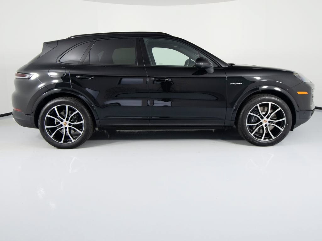 New 2026 Porsche Cayenne E-Hybrid AWD/4WD image 10
