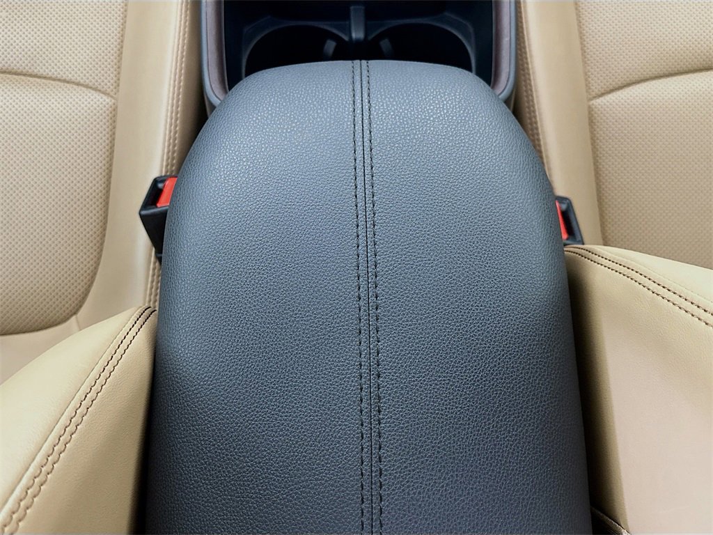 Used 2022 Toyota RAV4 Limited image 28