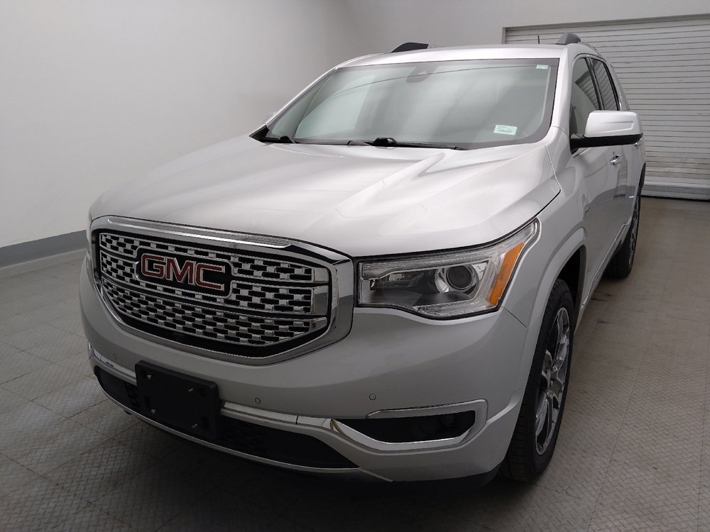 Used 2019 GMC Acadia Denali w/ Technology Package FWD image 15