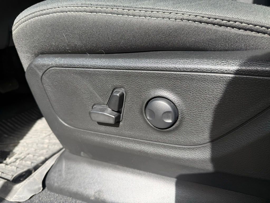 Used 2025 RAM 1500 Big Horn image 18