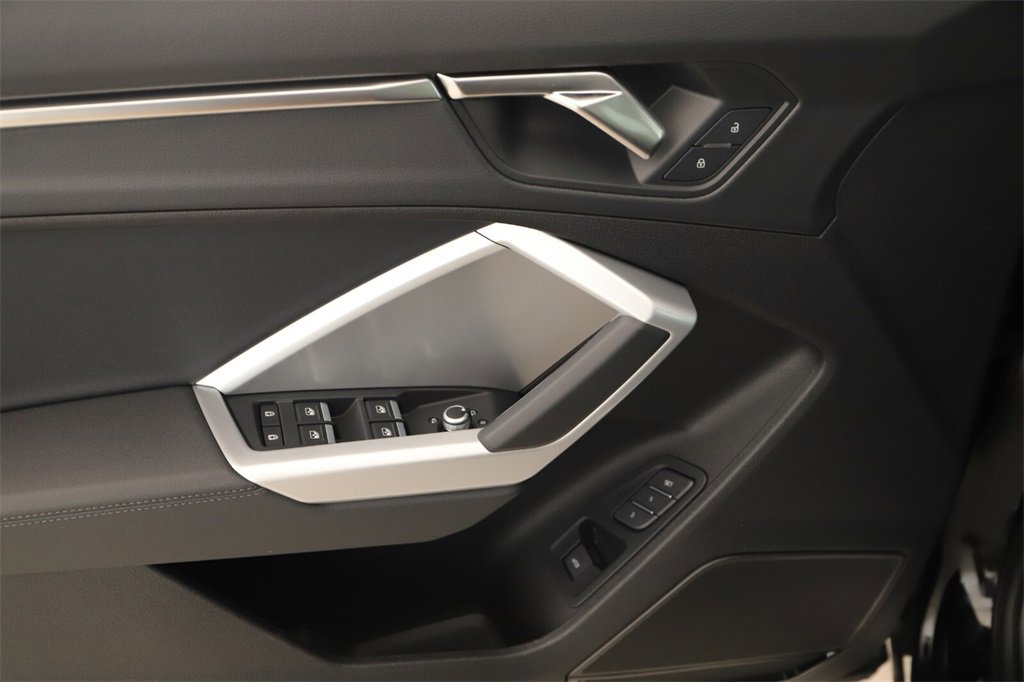 New 2025 Audi Q3 2.0T Premium image 24