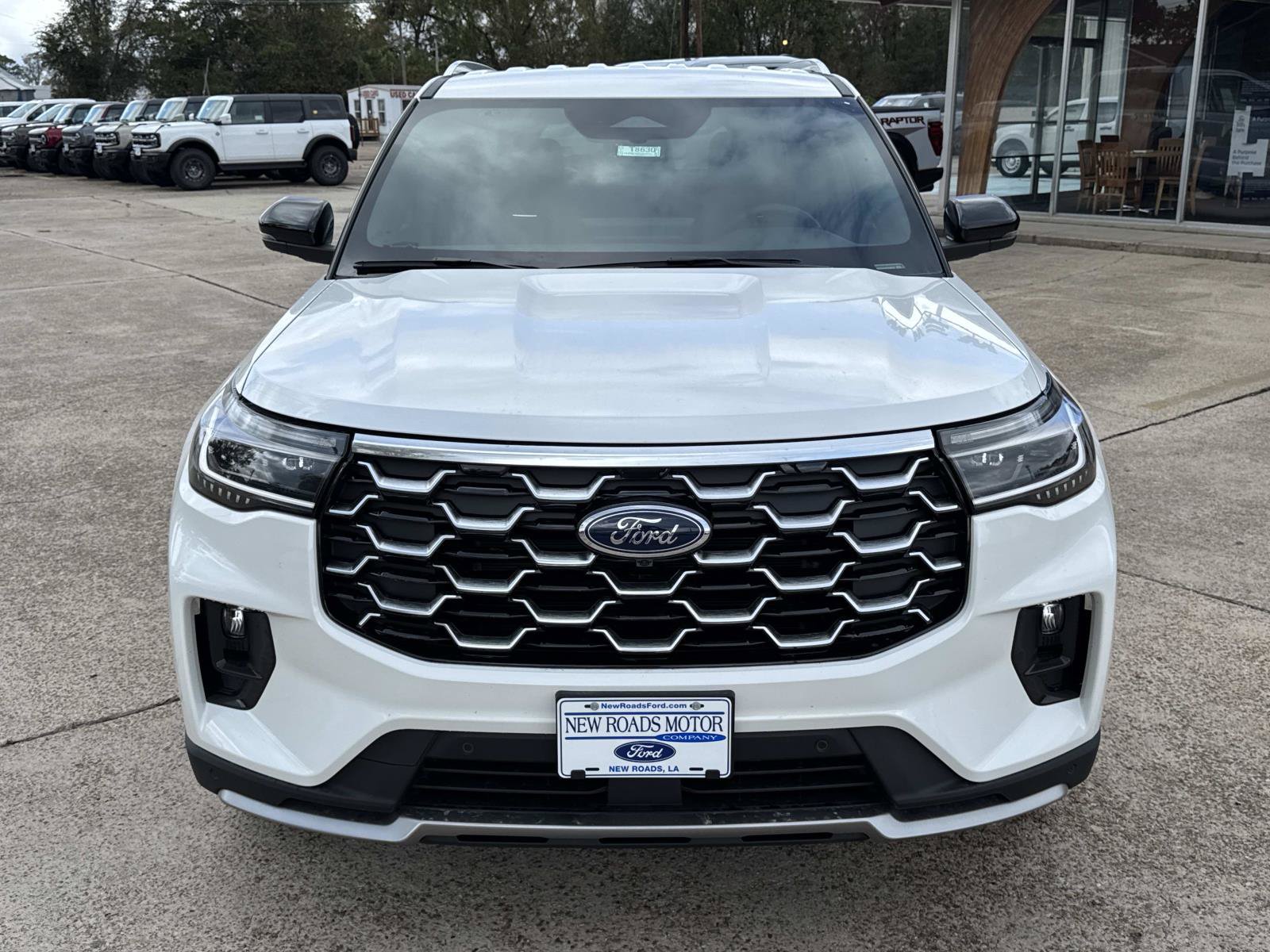 New 2026 Ford Explorer Platinum RWD image 2
