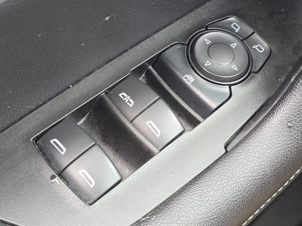Used 2025 Chevrolet Blazer LT AWD/4WD image 25