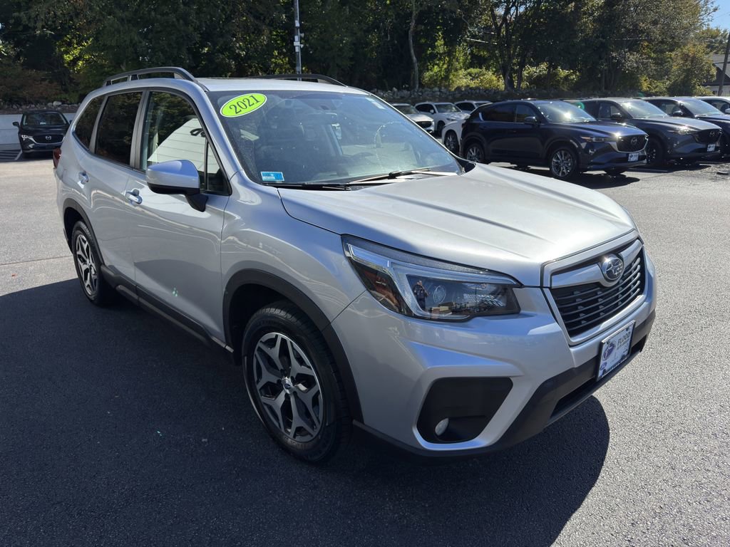 Used 2021 Subaru Forester Premium image 3