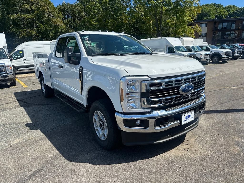 New 2026 Ford F250 4x4 SuperCab Super Duty image 3