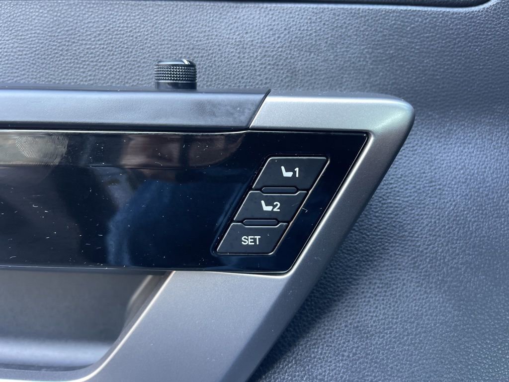 Used 2024 Toyota Tundra Limited image 20