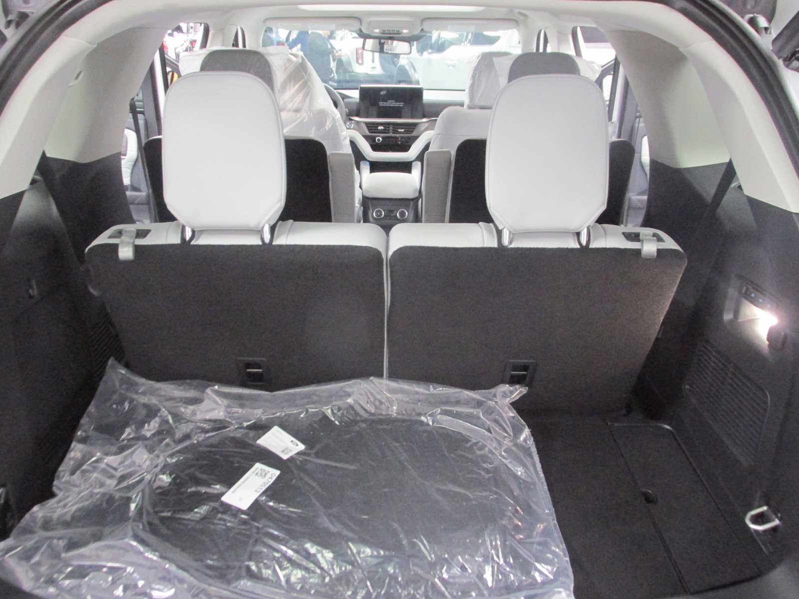 New 2025 Ford Explorer Platinum w/ Ultimate Package image 20