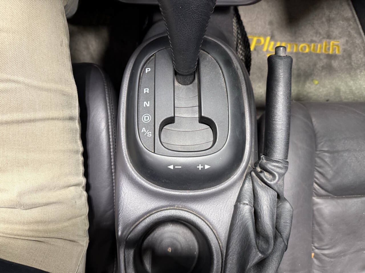 Used 1999 Plymouth Prowler RWD image 20