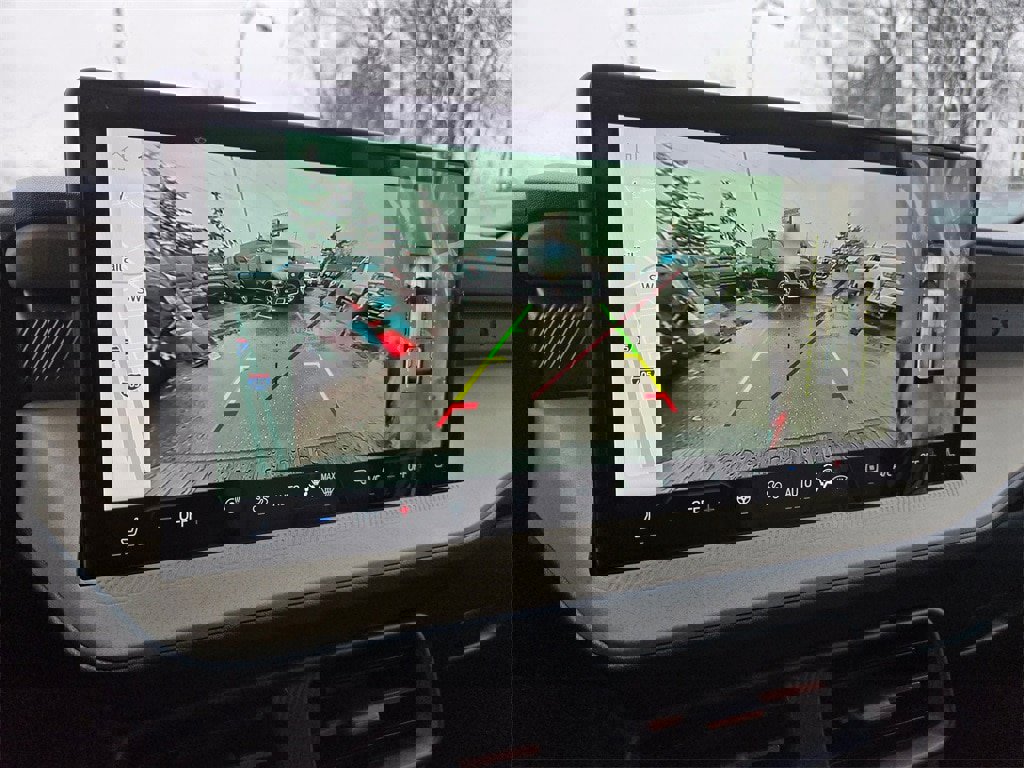 New 2026 Ford Maverick Lariat w/ 4K Tow Package image 15