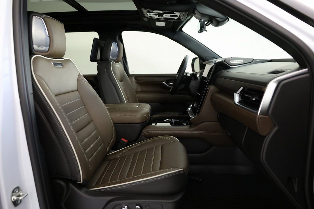 Used 2026 GMC Yukon Denali Ultimate image 10
