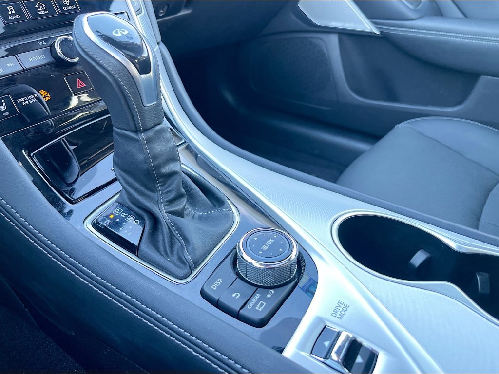 Used 2024 INFINITI Q50 Luxe w/ Cargo Package RWD image 16