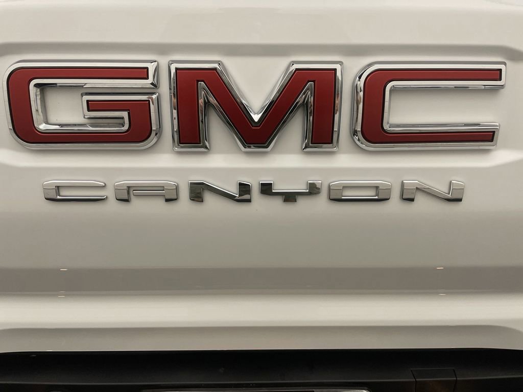 Used 2024 GMC Canyon AT4 w/ Canyon Safety Plus Package AWD/4WD image 25
