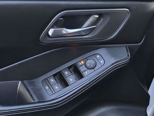 Used 2024 Nissan Rogue SV AWD/4WD image 12