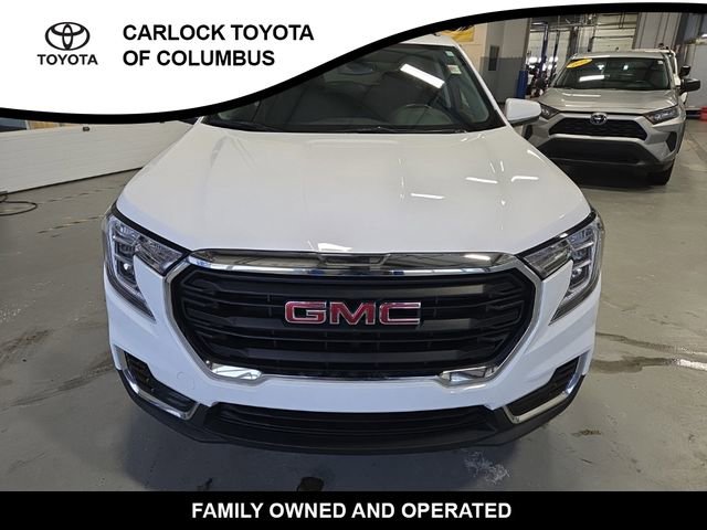 Used 2023 GMC Terrain SLE w/ Driver Convenience Package AWD/4WD image 4