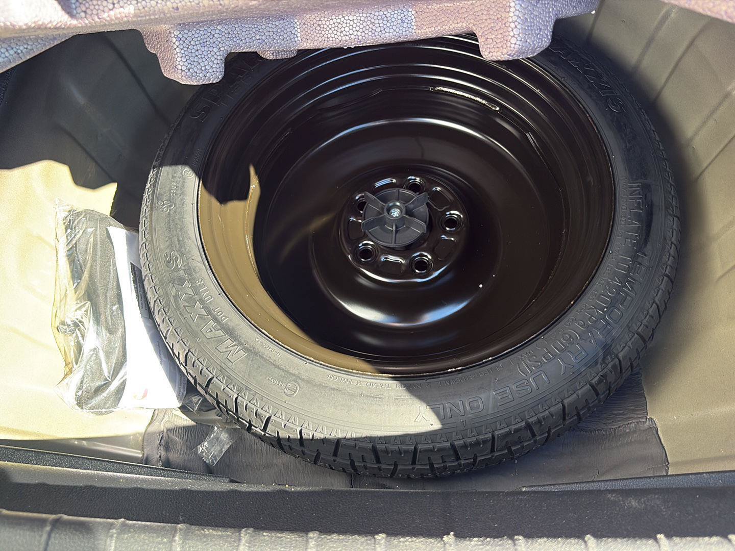 Used 2025 Nissan Altima 2.5 SV FWD image 33