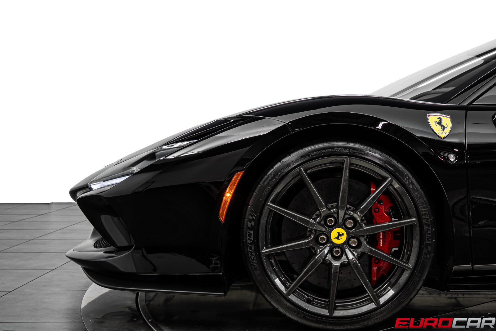 Used 2022 Ferrari F8 Tributo RWD image 15