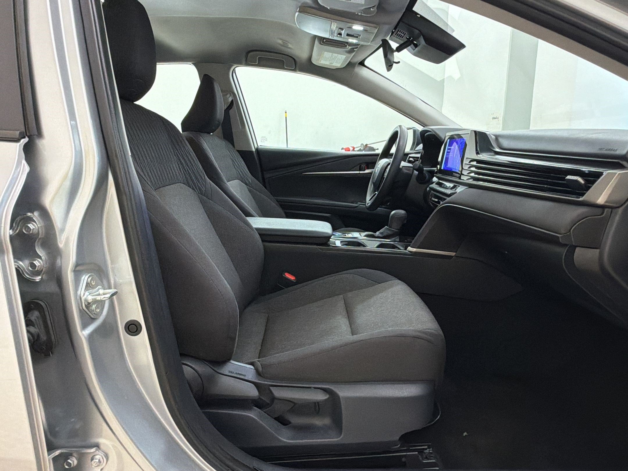 Used 2025 Toyota Camry LE FWD image 24