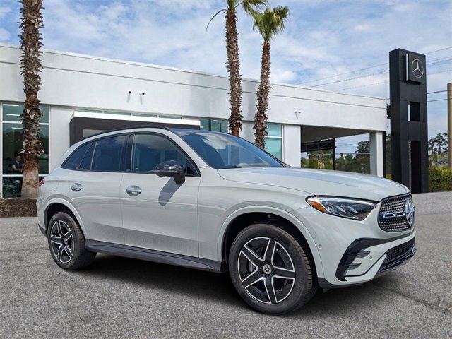 New 2025 Mercedes-Benz GLC 300 image 1