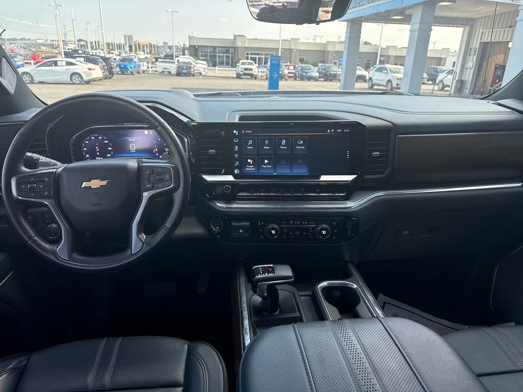 Used 2023 Chevrolet Silverado 1500 High Country w/ Technology Package image 15