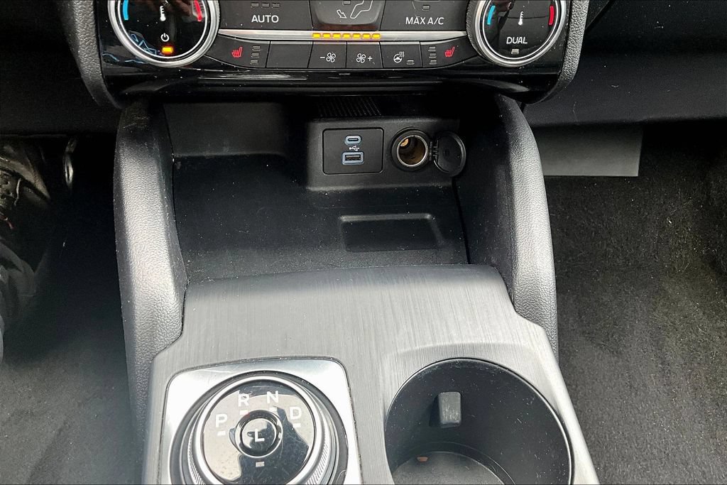 Certified 2022 Ford Escape SEL AWD/4WD image 16