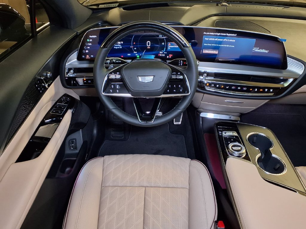 New 2026 Cadillac Lyriq Signature Luxury w/ Nappa Leather Package RWD image 14