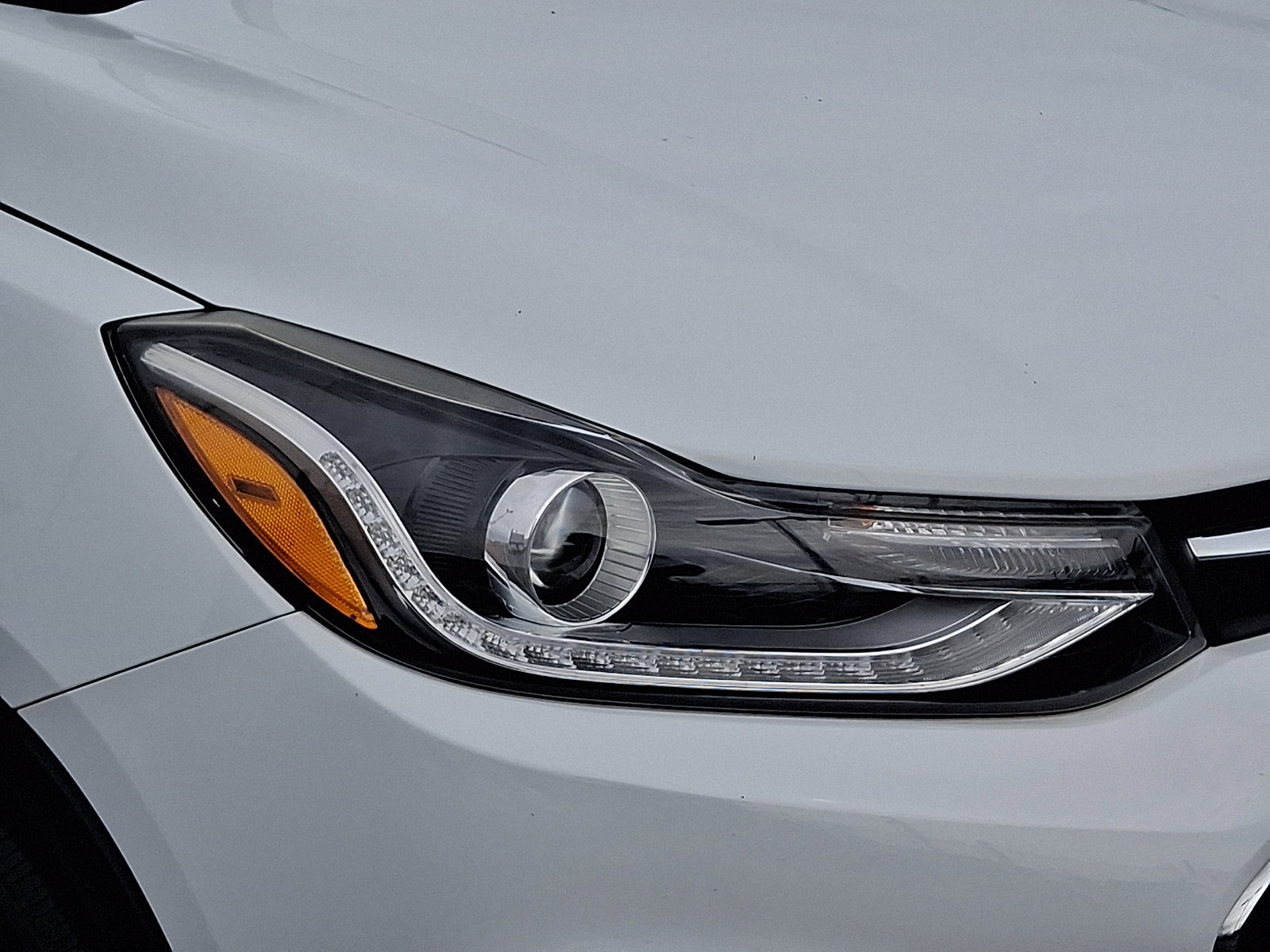 Used 2018 Chevrolet Trax LT w/ LT Convenience Package image 9