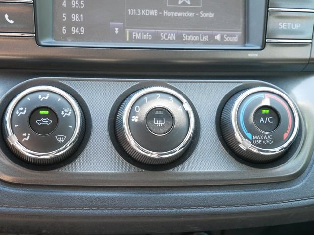 Used 2014 Toyota RAV4 LE AWD/4WD image 20