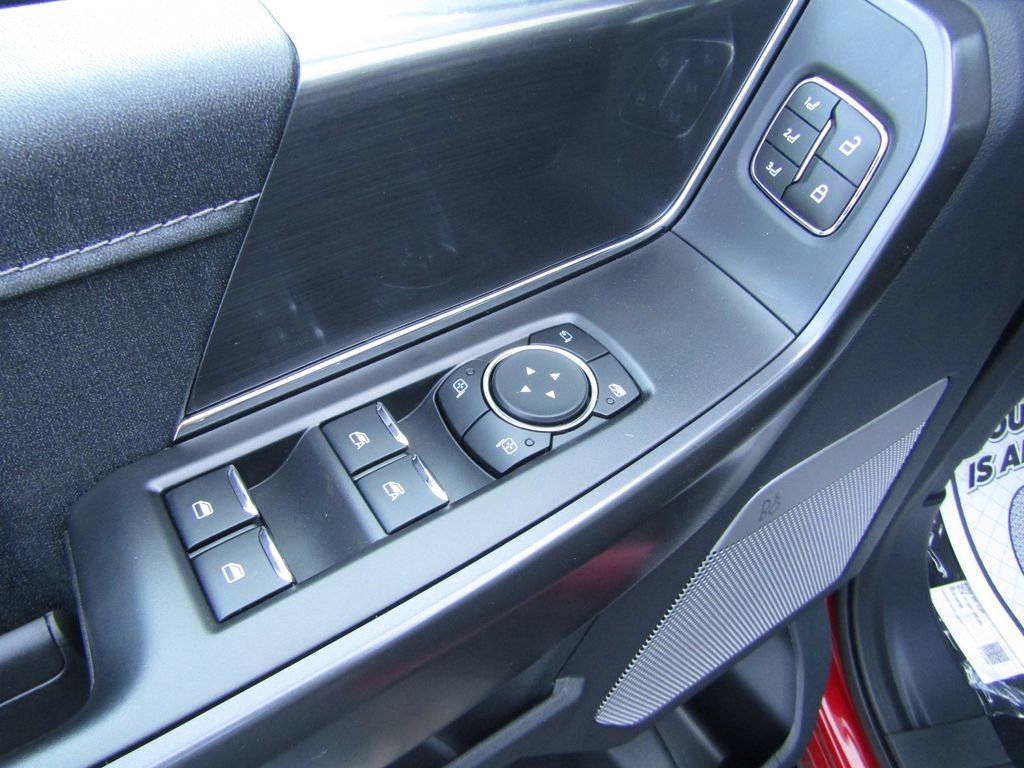 New 2025 Ford F150 Lariat w/ Equipment Group 501A Mid image 13