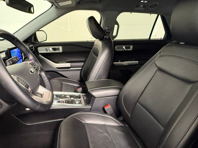 Used 2021 Ford Explorer Limited w/ Equipment Group 301A image 31