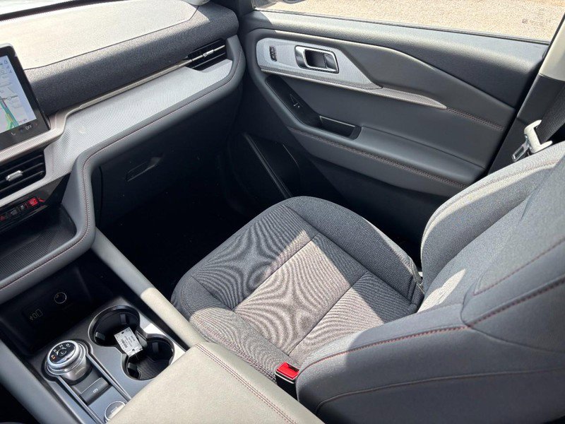 New 2026 Ford Explorer Active AWD/4WD image 16