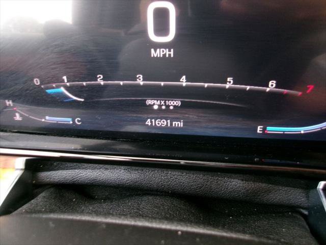 Certified 2022 Jeep Grand Wagoneer Series III w/ HD Trailer Tow Package AWD/4WD image 14