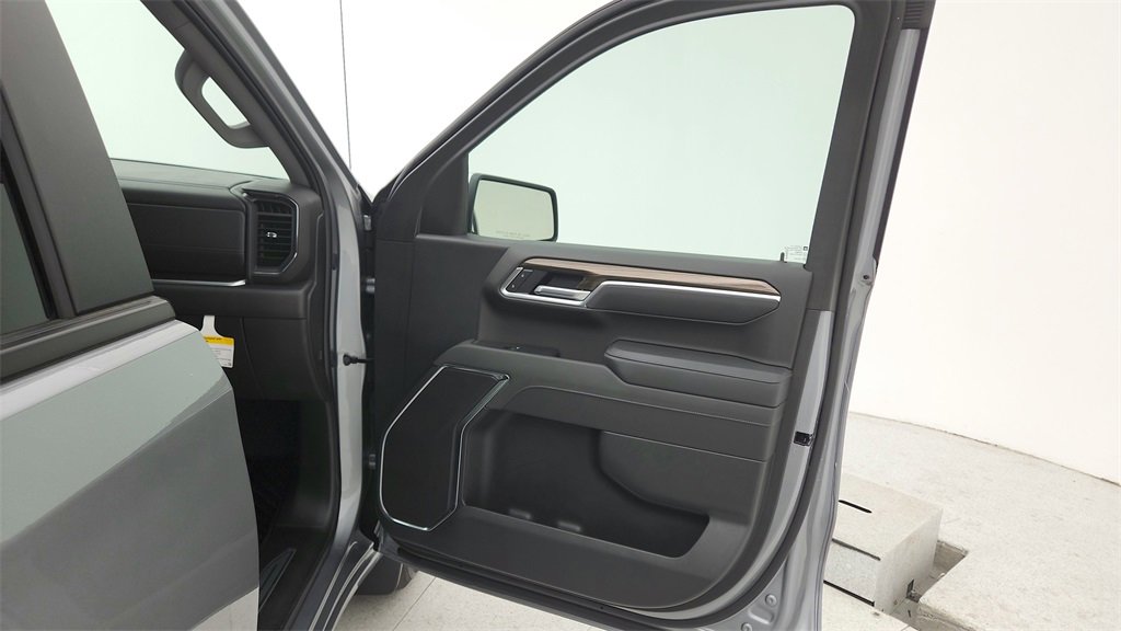 Certified 2025 Chevrolet Silverado 1500 LT image 29