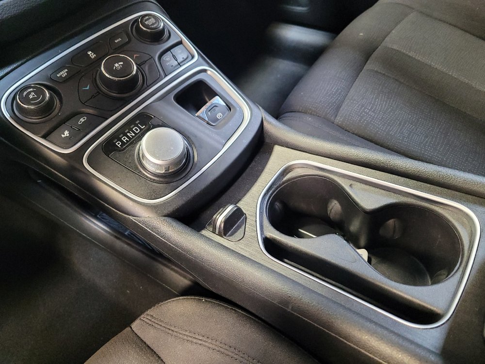 Used 2015 Chrysler 200 Limited FWD image 26