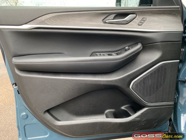 New 2026 Jeep Grand Cherokee Limited w/ Limited Altitude Package image 24