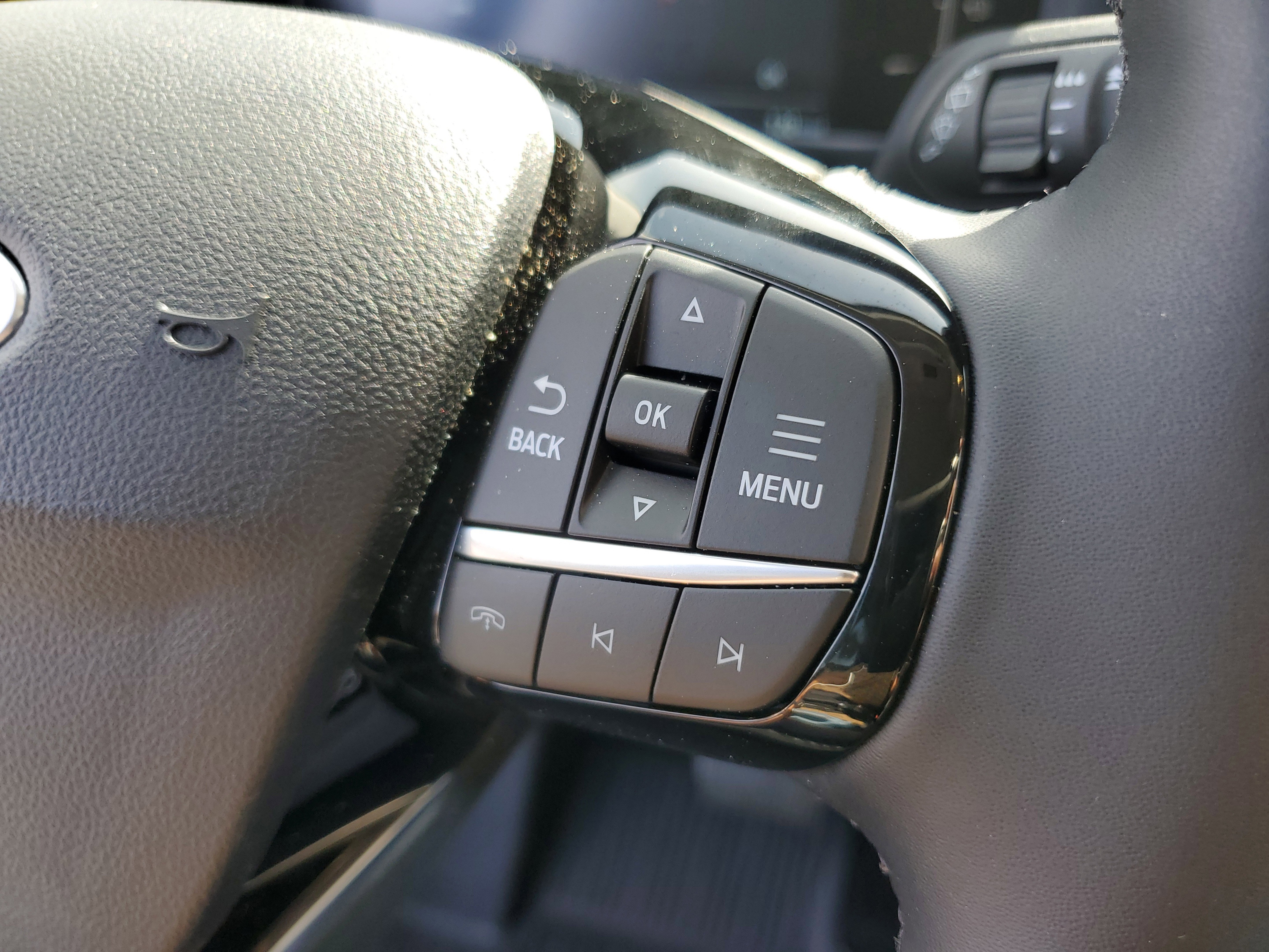 New 2025 Ford Escape Active w/ Cold Weather Package image 23