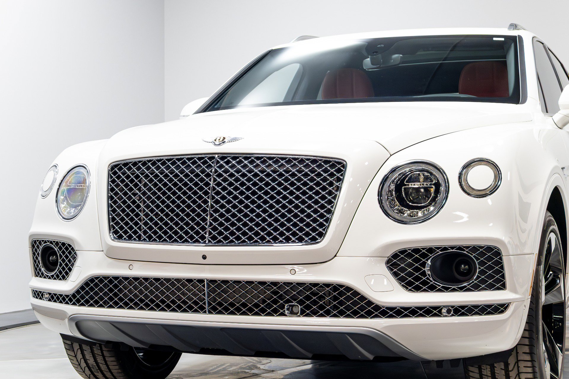 Used 2020 Bentley Bentayga image 80
