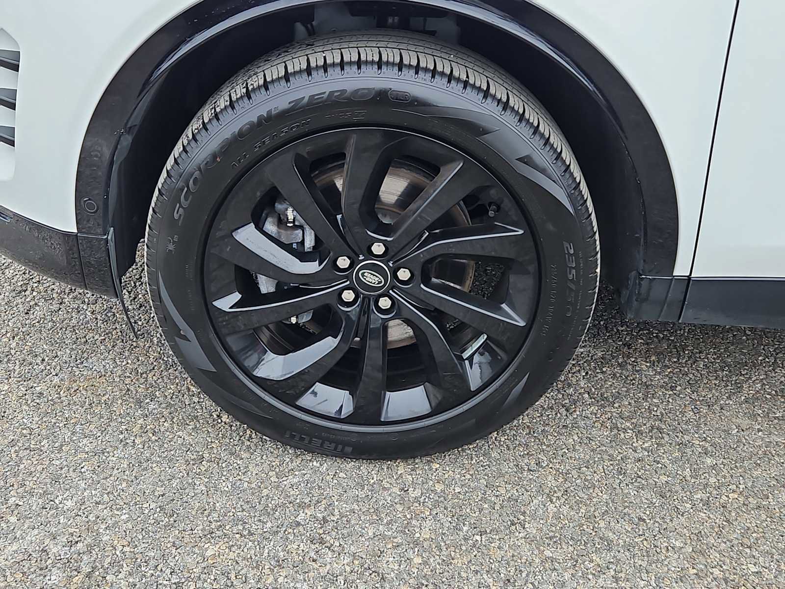 Used 2024 Land Rover Discovery Sport Dynamic SE AWD/4WD image 7