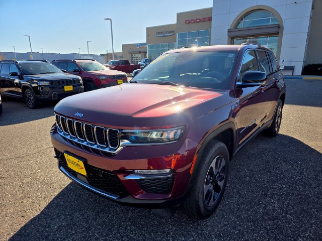 Used 2022 Jeep Grand Cherokee Limited 4xe AWD/4WD image 2