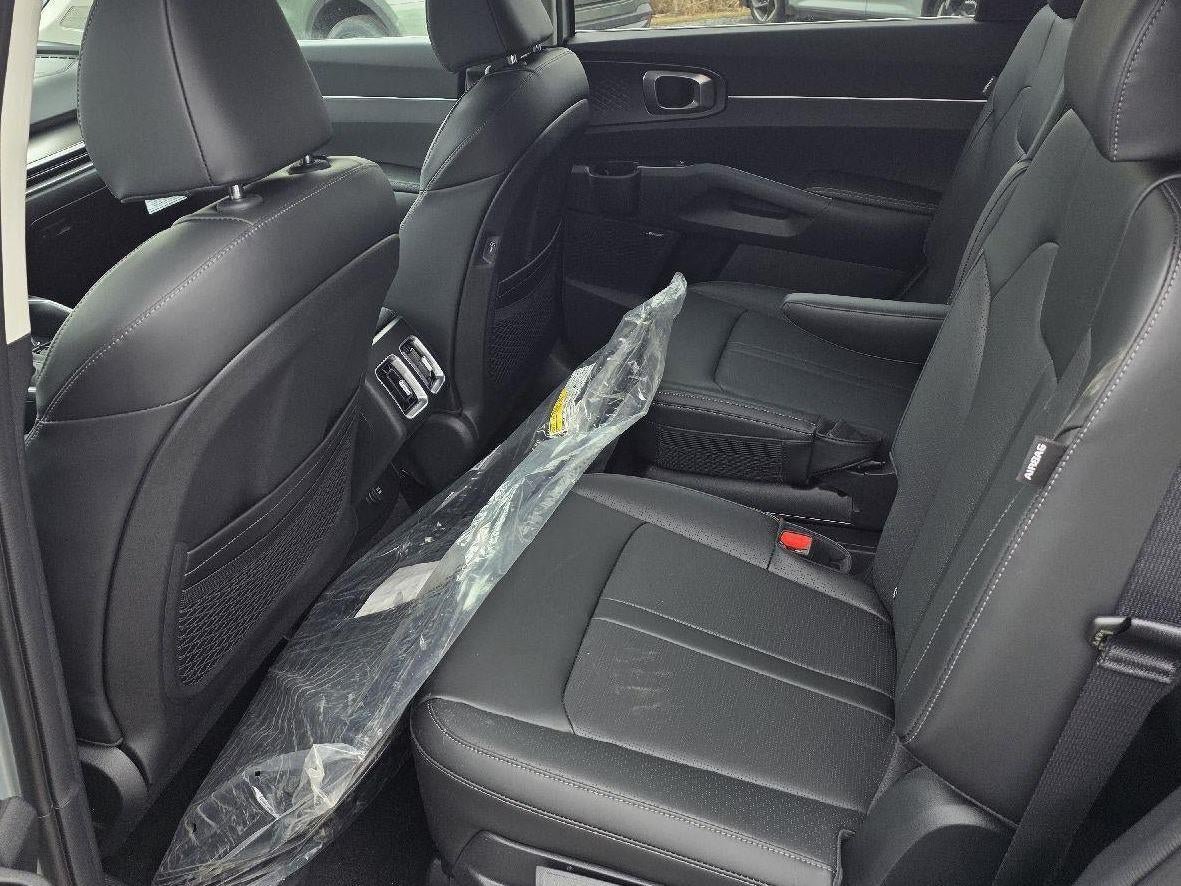 New 2026 Kia Sorento EX w/ EX Premium Package FWD image 13